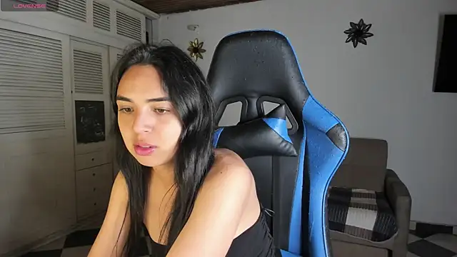 Snapshot of Miss_Nicole chatting on 20, 12, 2024 Miss Nicole online show from 20, 12, 2024
