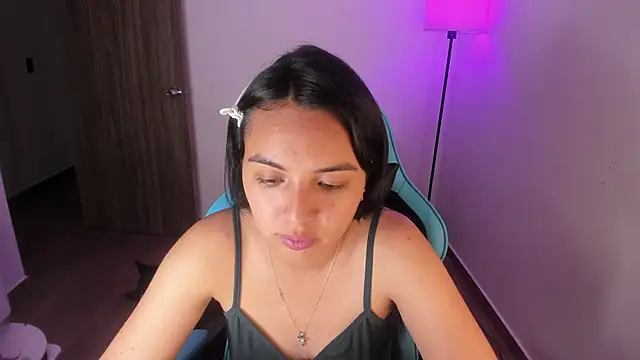 Miss Nicole online show from 2, 12, 2025