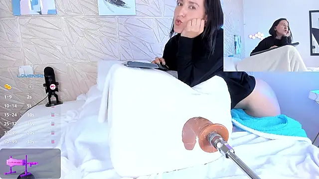 evaa rose online show from 23, 1, 2025