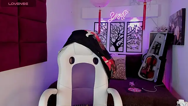 Yaki Tai online show from 16, 3, 2025