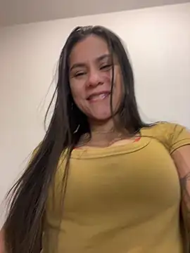 Snapshot of Reggie-Liam chatting on 4, 1, 2025 Reggie-Liam online show from 4, 1, 2025