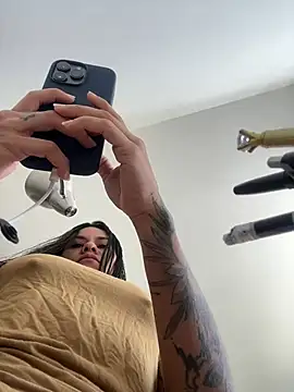 Snapshot of Reggie-Liam chatting on 12, 2, 2025 Reggie-Liam online show from 12, 2, 2025