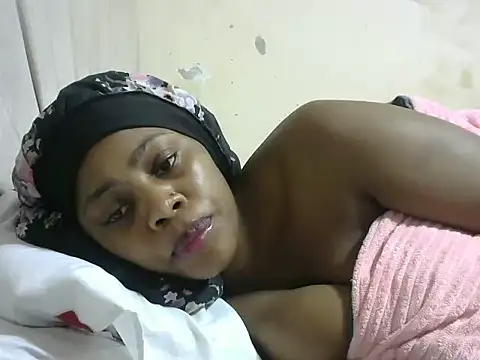 naughty miami online show from 17, 12, 2025