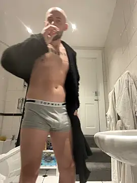 Snapshot of bigguy101 chatting on 2, 1, 2025 bigguy101 online show from 2, 1, 2025