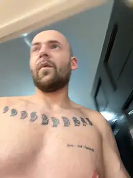 Snapshot of bigguy101 chatting on 5, 1, 2025 bigguy101 online show from 5, 1, 2025