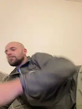 Snapshot of bigguy101 chatting on 7, 1, 2025 bigguy101 online show from 7, 1, 2025