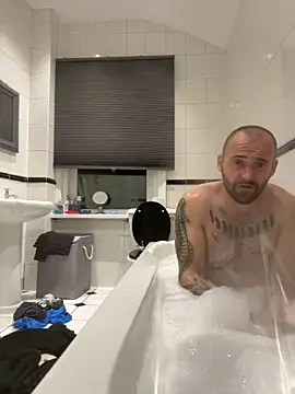 Snapshot of bigguy101 chatting on 12, 2, 2025 bigguy101 online show from 12, 2, 2025