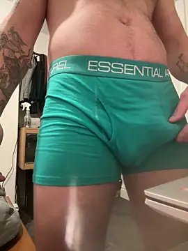 Snapshot of bigguy101 chatting on 10, 3, 2025 bigguy101 online show from 10, 3, 2025