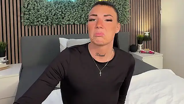 Snapshot of LizaRoxx chatting on 6, 1, 2026 LizaRoxx online show from 6, 1, 2026