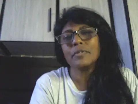 Snapshot of MsAttitude chatting on 26, 4, 2026 MsAttitude online show from 26, 4, 2026