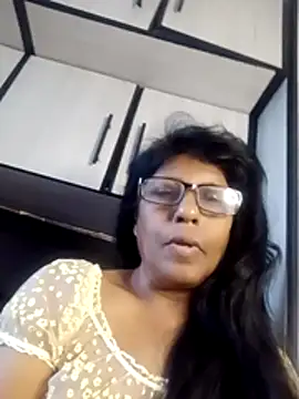 Snapshot of MsAttitude chatting on 5, 5, 2026 MsAttitude online show from 5, 5, 2026