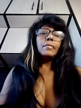 Snapshot of MsAttitude chatting on 8, 7, 2026 MsAttitude online show from 8, 7, 2026