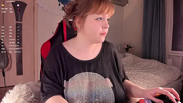 LisaLaas online show from 6, 12, 2024