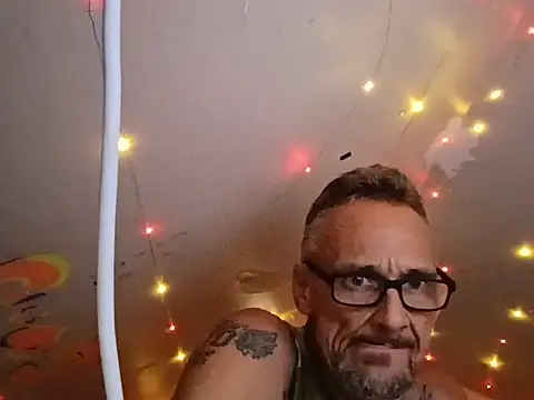 hotnicz10 online show from 28, 7, 2026