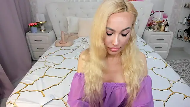 HottieSweetBritney online show from 15, 7, 2026