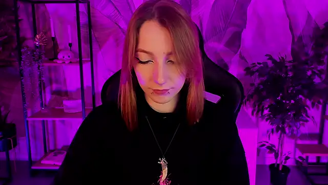 Snapshot of PrettyReckess chatting on 2, 12, 2024 PrettyReckess online show from 2, 12, 2024