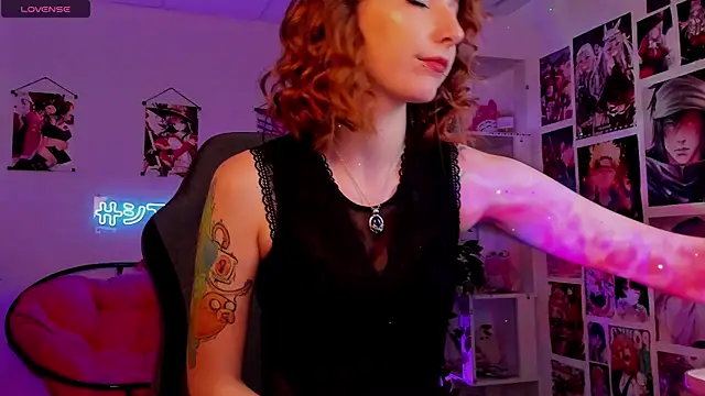 Snapshot of PrettyReckess chatting on 6, 1, 2025 PrettyReckess online show from 6, 1, 2025