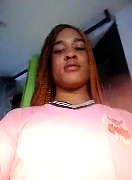 Snapshot of dirtydolltsx chatting on 4, 3, 2025 dirtydolltsx online show from 4, 3, 2025