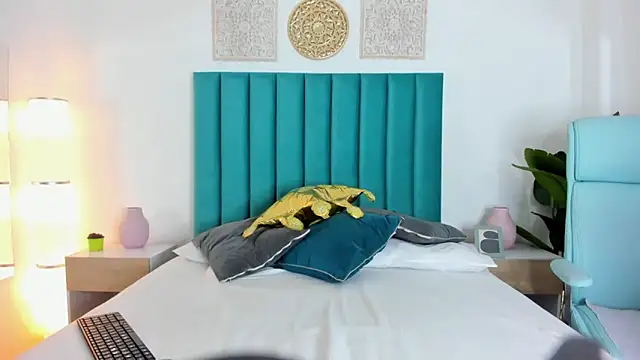 Snapshot of LiamCharlotte45 chatting on 18, 3, 2025 LiamCharlotte45 online show from 18, 3, 2025