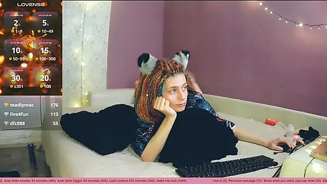 Snapshot of Littlepinkcat chatting on 31, 12, 2024 Littlepinkcat online show from 31, 12, 2024