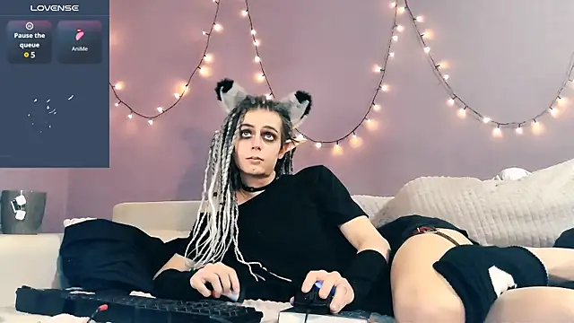 Snapshot of Littlepinkcat chatting on 23, 2, 2025 Littlepinkcat online show from 23, 2, 2025