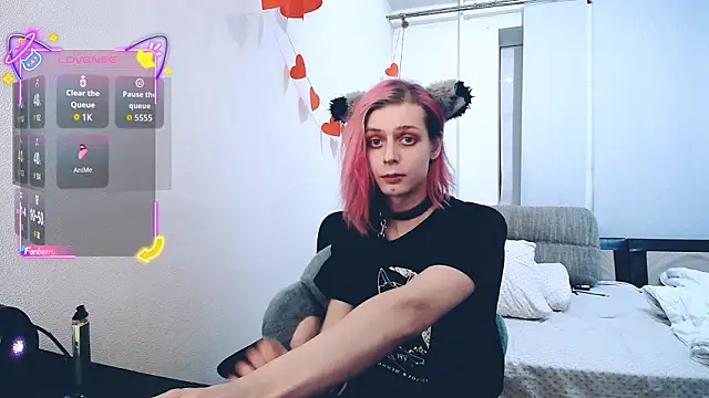 Littlepinkcat online show from 3, 3, 2026