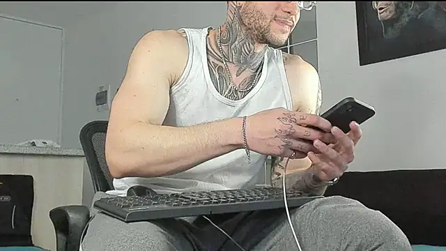  jamesleandros1 online show from 30, 1, 2025