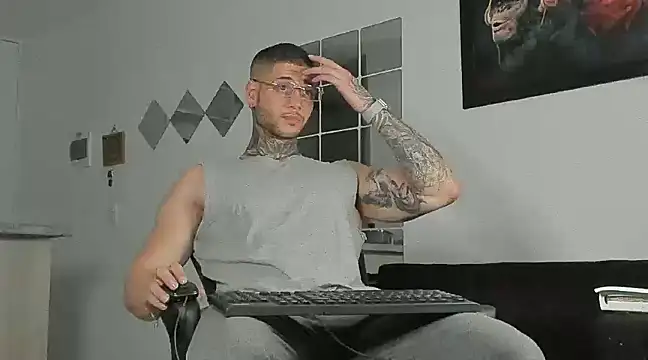  jamesleandros1 online show from 28, 2, 2025