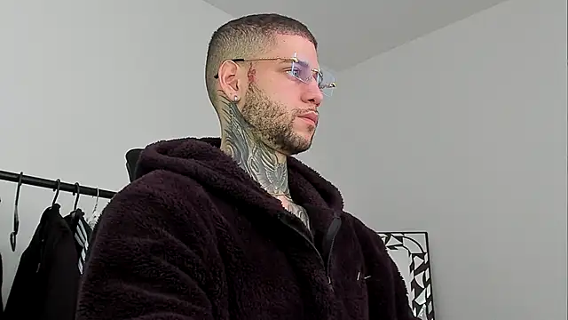  jamesleandros1 online show from 12, 11, 2025