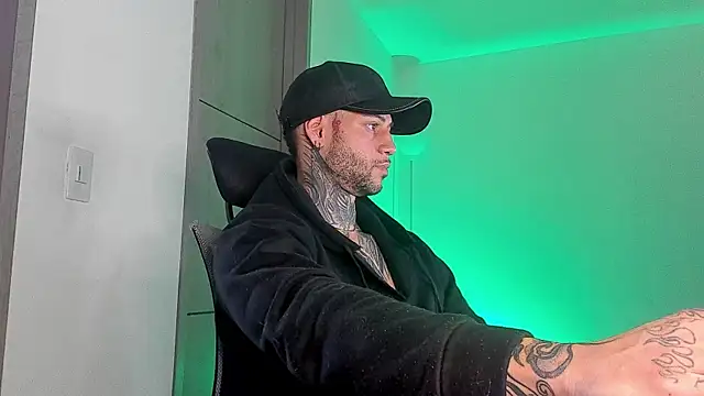  jamesleandros1 online show from 4, 6, 2026