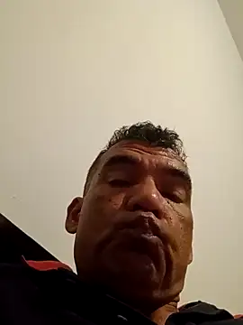 Snapshot of Daddy1972 chatting on 5, 1, 2025 Daddy1972 online show from 5, 1, 2025