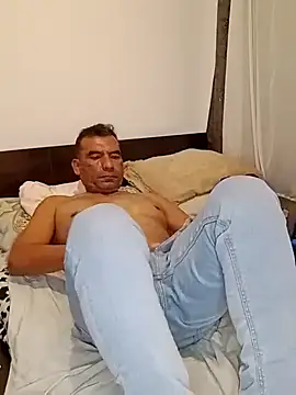 Snapshot of Daddy1972 chatting on 13, 2, 2025 Daddy1972 online show from 13, 2, 2025