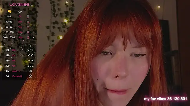 Snapshot of Juliette_Sunshine chatting on 3, 11, 2025 Juliette Sunshine online show from 3, 11, 2025