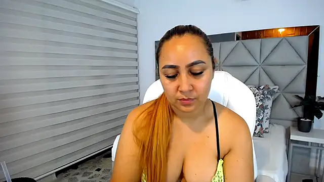 Snapshot of nana_levy chatting on 11, 1, 2025 nana levy online show from 11, 1, 2025