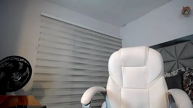 Snapshot of nana_levy chatting on 9, 2, 2025 nana levy online show from 9, 2, 2025