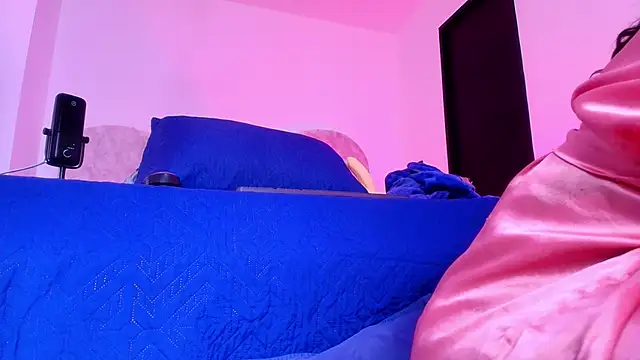 Snapshot of naomi_kyse chatting on 3, 12, 2025 naomi kyse online show from 3, 12, 2025