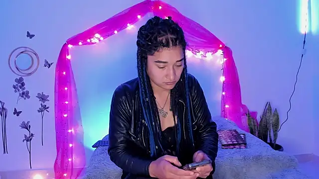 Snapshot of Eva_Lee_ chatting on 21, 1, 2025 Eva Lee online show from 21, 1, 2025