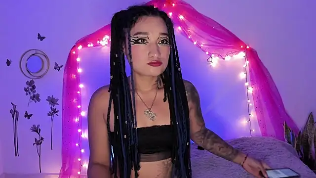 Eva Lee  online show from 25, 1, 2025