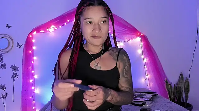 Snapshot of Eva_Lee_ chatting on 28, 1, 2025 Eva Lee online show from 28, 1, 2025