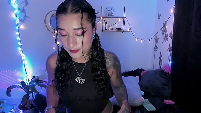 Eva Lee  online show from 13, 3, 2025