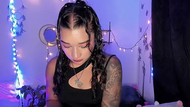 Snapshot of Eva_Lee_ chatting on 15, 3, 2025 Eva Lee online show from 15, 3, 2025