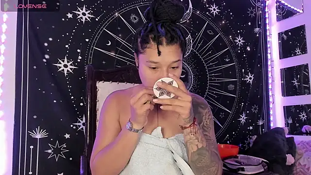 Snapshot of Eva_Lee_ chatting on 21, 9, 2025 Eva Lee online show from 21, 9, 2025