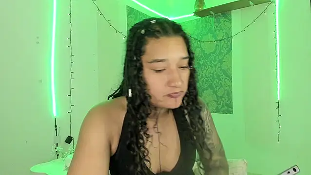 Snapshot of Eva_Lee_ chatting on 24, 5, 2026 Eva Lee online show from 24, 5, 2026