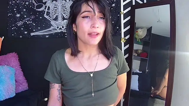 EvangelineCors online show from 26, 2, 2025