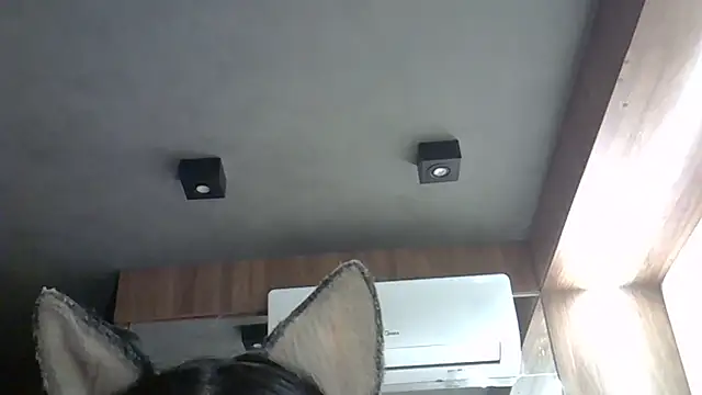 Skinny-Kitten online show from 15, 9, 2025