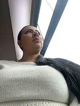 Abril Luv online show from 18, 9, 2025