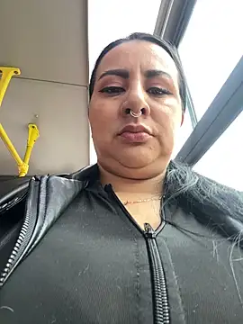 Abril Luv online show from 21, 5, 2026