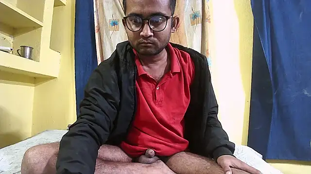 Snapshot of Cute_boy2000 chatting on 25, 12, 2024 Cute boy2000 online show from 25, 12, 2024