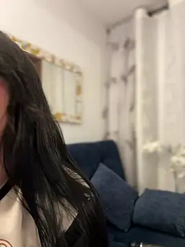 Snapshot of andra_rose chatting on 27, 1, 2025 andra rose online show from 27, 1, 2025