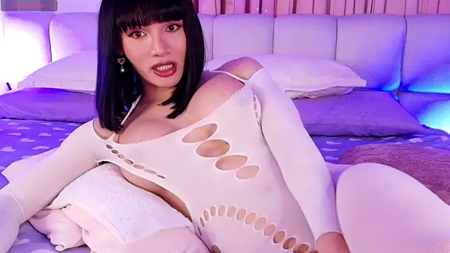 sweetieluna01 online show from 27, 9, 2025